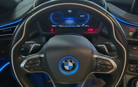 BMW i8 I рестайлинг, 2016 год, 9 100 000 рублей, 4 фотография
