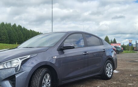 KIA Rio IV, 2021 год, 1 670 000 рублей, 1 фотография