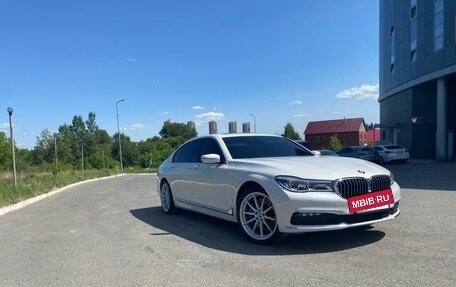BMW 7 серия, 2018 год, 4 500 000 рублей, 2 фотография