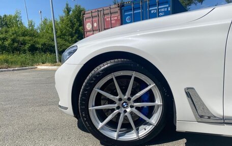 BMW 7 серия, 2018 год, 4 500 000 рублей, 19 фотография