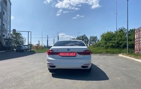 BMW 7 серия, 2018 год, 4 500 000 рублей, 9 фотография