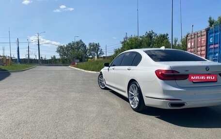 BMW 7 серия, 2018 год, 4 500 000 рублей, 14 фотография