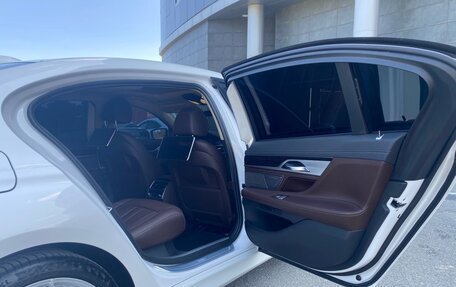 BMW 7 серия, 2018 год, 4 500 000 рублей, 24 фотография