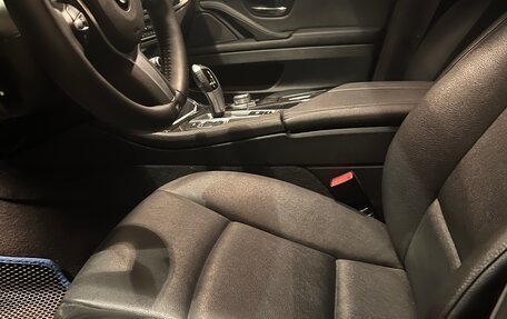 BMW 5 серия, 2013 год, 1 850 000 рублей, 12 фотография