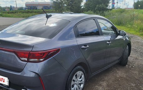 KIA Rio IV, 2021 год, 1 670 000 рублей, 3 фотография