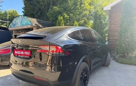 Tesla Model X I, 2017 год, 3 850 000 рублей, 6 фотография