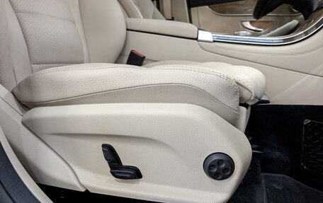 Mercedes-Benz GLC, 2016 год, 2 500 000 рублей, 28 фотография