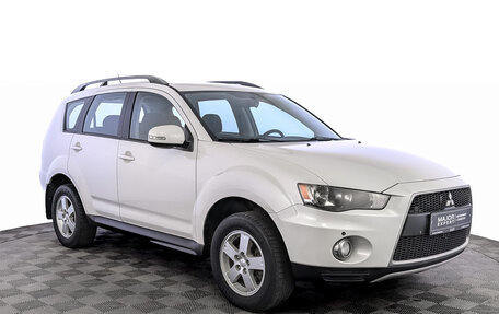 Mitsubishi Outlander III рестайлинг 3, 2011 год, 1 050 000 рублей, 3 фотография