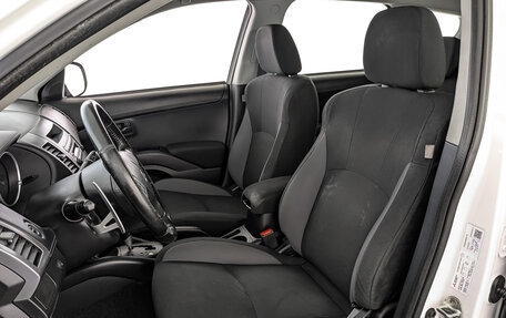 Mitsubishi Outlander III рестайлинг 3, 2011 год, 1 050 000 рублей, 20 фотография