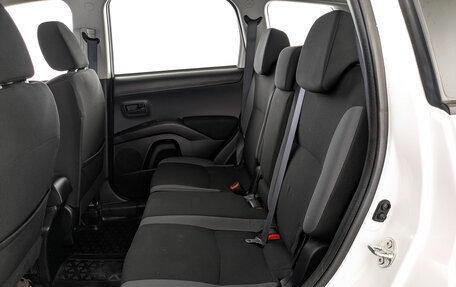 Mitsubishi Outlander III рестайлинг 3, 2011 год, 1 050 000 рублей, 18 фотография