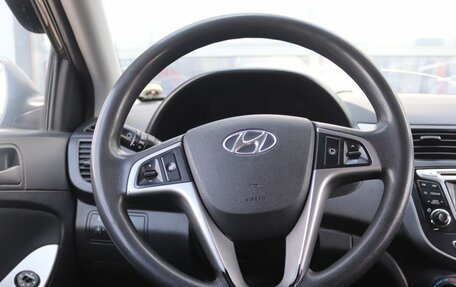 Hyundai Solaris II рестайлинг, 2015 год, 829 000 рублей, 16 фотография