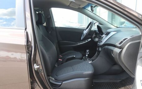 Hyundai Solaris II рестайлинг, 2015 год, 829 000 рублей, 13 фотография