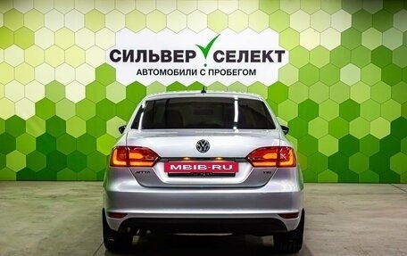 Volkswagen Jetta VI, 2012 год, 1 050 000 рублей, 4 фотография