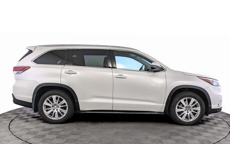 Toyota Highlander III, 2014 год, 3 100 000 рублей, 4 фотография