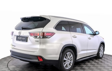 Toyota Highlander III, 2014 год, 3 100 000 рублей, 5 фотография