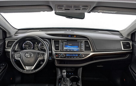 Toyota Highlander III, 2014 год, 3 100 000 рублей, 14 фотография