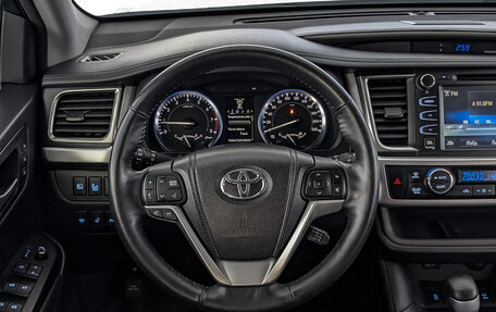 Toyota Highlander III, 2014 год, 3 100 000 рублей, 22 фотография