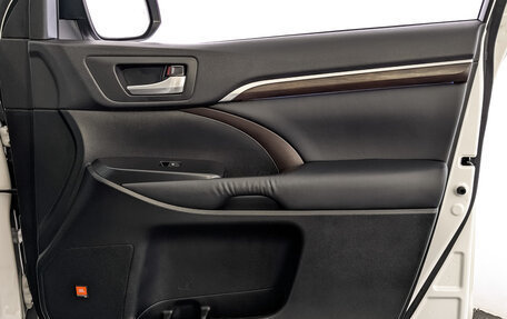 Toyota Highlander III, 2014 год, 3 100 000 рублей, 25 фотография