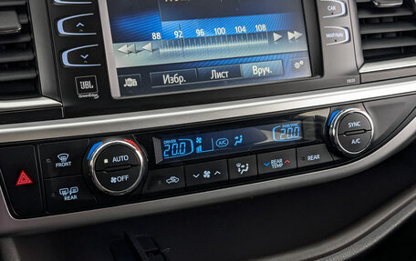 Toyota Highlander III, 2014 год, 3 100 000 рублей, 21 фотография