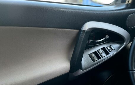 Toyota RAV4, 2008 год, 1 040 000 рублей, 24 фотография