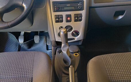 Renault Logan I, 2008 год, 600 000 рублей, 3 фотография