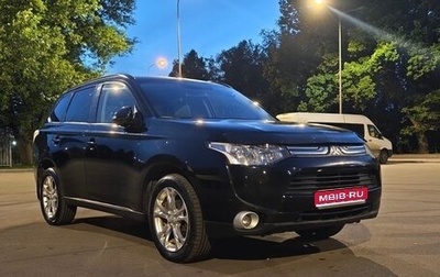 Mitsubishi Outlander III рестайлинг 3, 2012 год, 1 250 000 рублей, 1 фотография