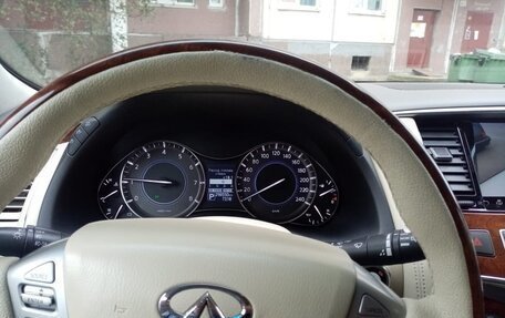 Infiniti QX80 I рестайлинг, 2015 год, 2 800 000 рублей, 9 фотография