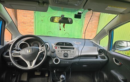 Honda Jazz II рестайлинг, 2009 год, 800 000 рублей, 4 фотография