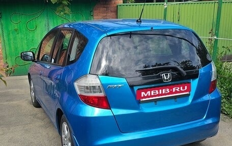 Honda Jazz II рестайлинг, 2009 год, 800 000 рублей, 3 фотография