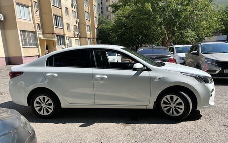 KIA Rio IV, 2020 год, 1 490 000 рублей, 4 фотография