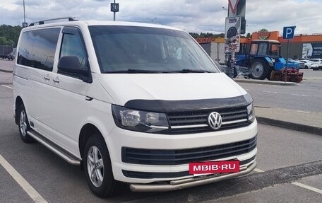 Volkswagen Caravelle T6 рестайлинг, 2015 год, 2 100 000 рублей, 2 фотография