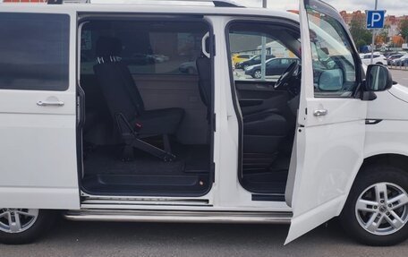 Volkswagen Caravelle T6 рестайлинг, 2015 год, 2 100 000 рублей, 15 фотография