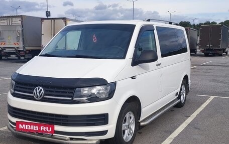 Volkswagen Caravelle T6 рестайлинг, 2015 год, 2 100 000 рублей, 8 фотография