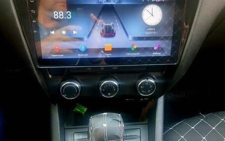 Skoda Octavia, 2015 год, 950 000 рублей, 2 фотография