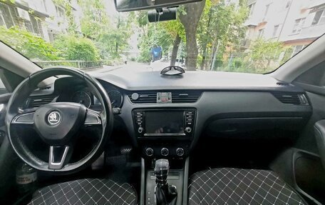 Skoda Octavia, 2015 год, 950 000 рублей, 10 фотография