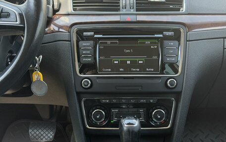 Skoda Superb III рестайлинг, 2013 год, 1 190 000 рублей, 14 фотография