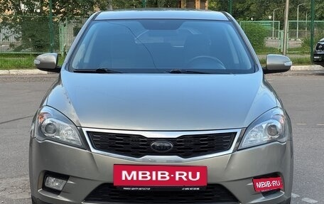 KIA cee'd I рестайлинг, 2010 год, 565 000 рублей, 18 фотография