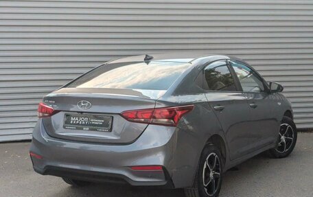Hyundai Solaris II рестайлинг, 2017 год, 1 350 000 рублей, 5 фотография