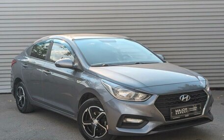 Hyundai Solaris II рестайлинг, 2017 год, 1 350 000 рублей, 3 фотография
