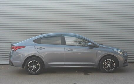 Hyundai Solaris II рестайлинг, 2017 год, 1 350 000 рублей, 4 фотография