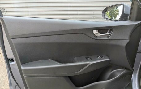 Hyundai Solaris II рестайлинг, 2017 год, 1 350 000 рублей, 19 фотография