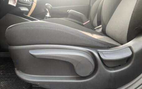 Hyundai Solaris II рестайлинг, 2017 год, 1 350 000 рублей, 21 фотография