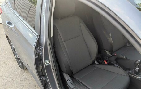Hyundai Solaris II рестайлинг, 2017 год, 1 350 000 рублей, 24 фотография