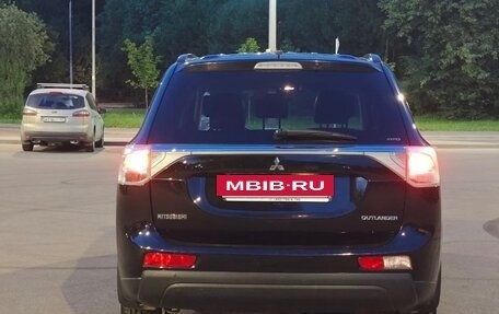 Mitsubishi Outlander III рестайлинг 3, 2012 год, 1 250 000 рублей, 6 фотография