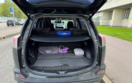 Toyota RAV4, 2017 год, 2 300 000 рублей, 7 фотография
