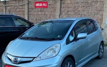Honda Fit III, 2012 год, 950 000 рублей, 2 фотография