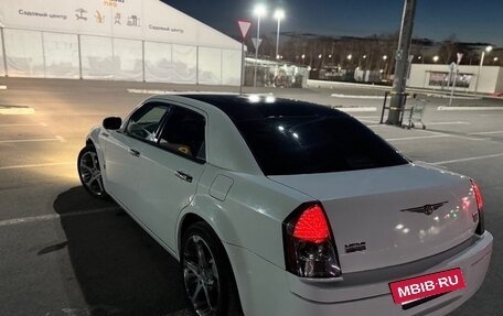 Chrysler 300C II, 2005 год, 870 000 рублей, 3 фотография