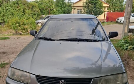 Mazda 323, 1994 год, 150 000 рублей, 1 фотография