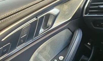 BMW 8 серия, 2022 год, 10 580 000 рублей, 16 фотография