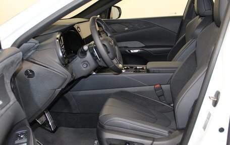 Lexus RX IV рестайлинг, 2025 год, 13 690 000 рублей, 9 фотография